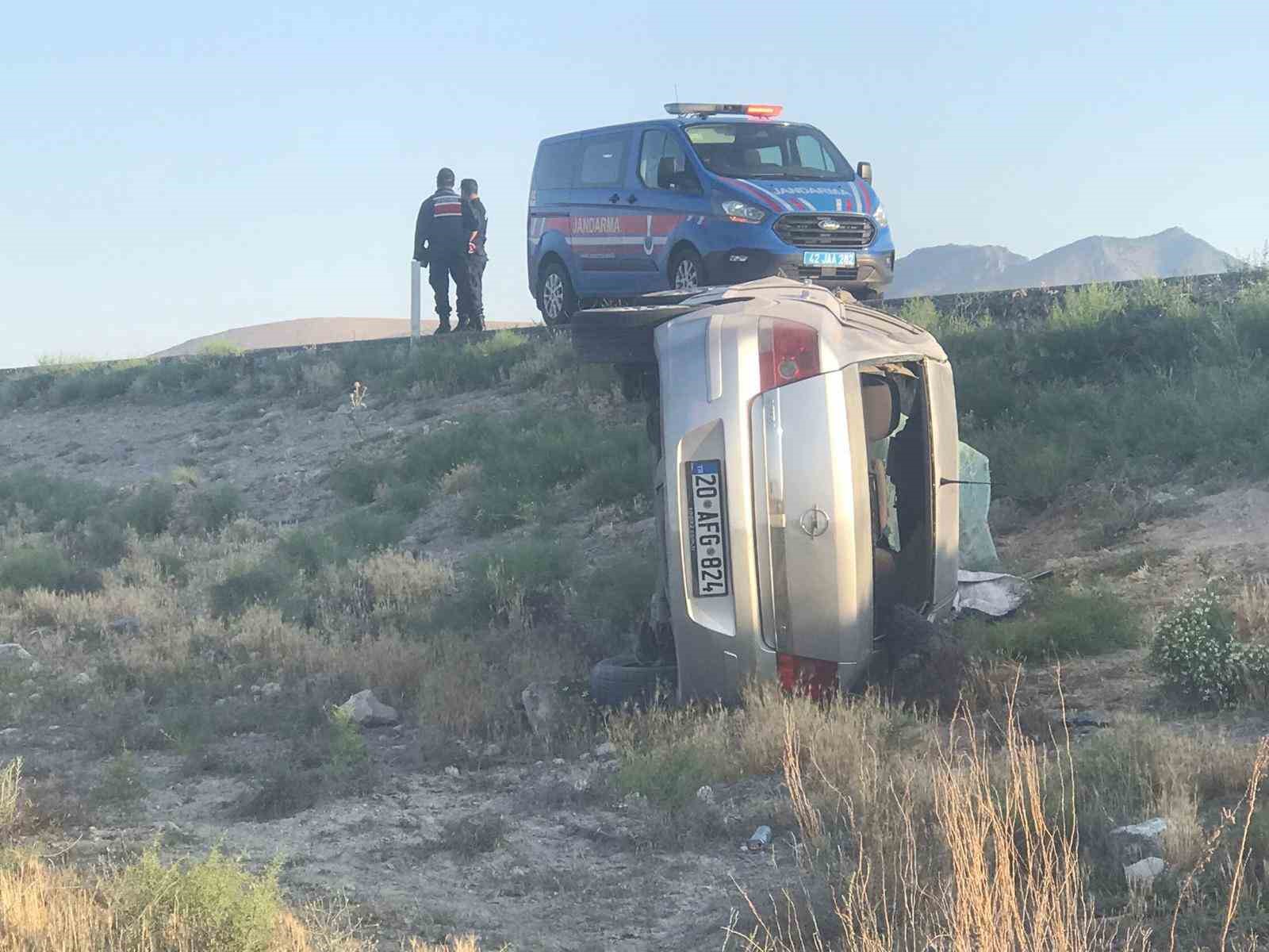 Konya&rsquo;da otomobil takla attı: 3 yaralı
