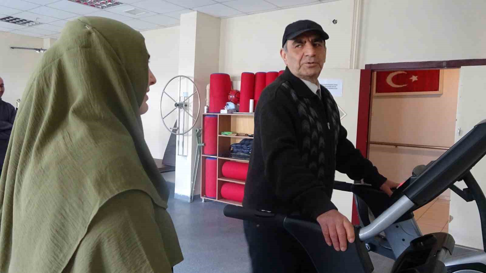 Geç kalınan teşhis ile gözlerini kaybetti şimdi sağlığına kavuşacağı günü bekliyor
