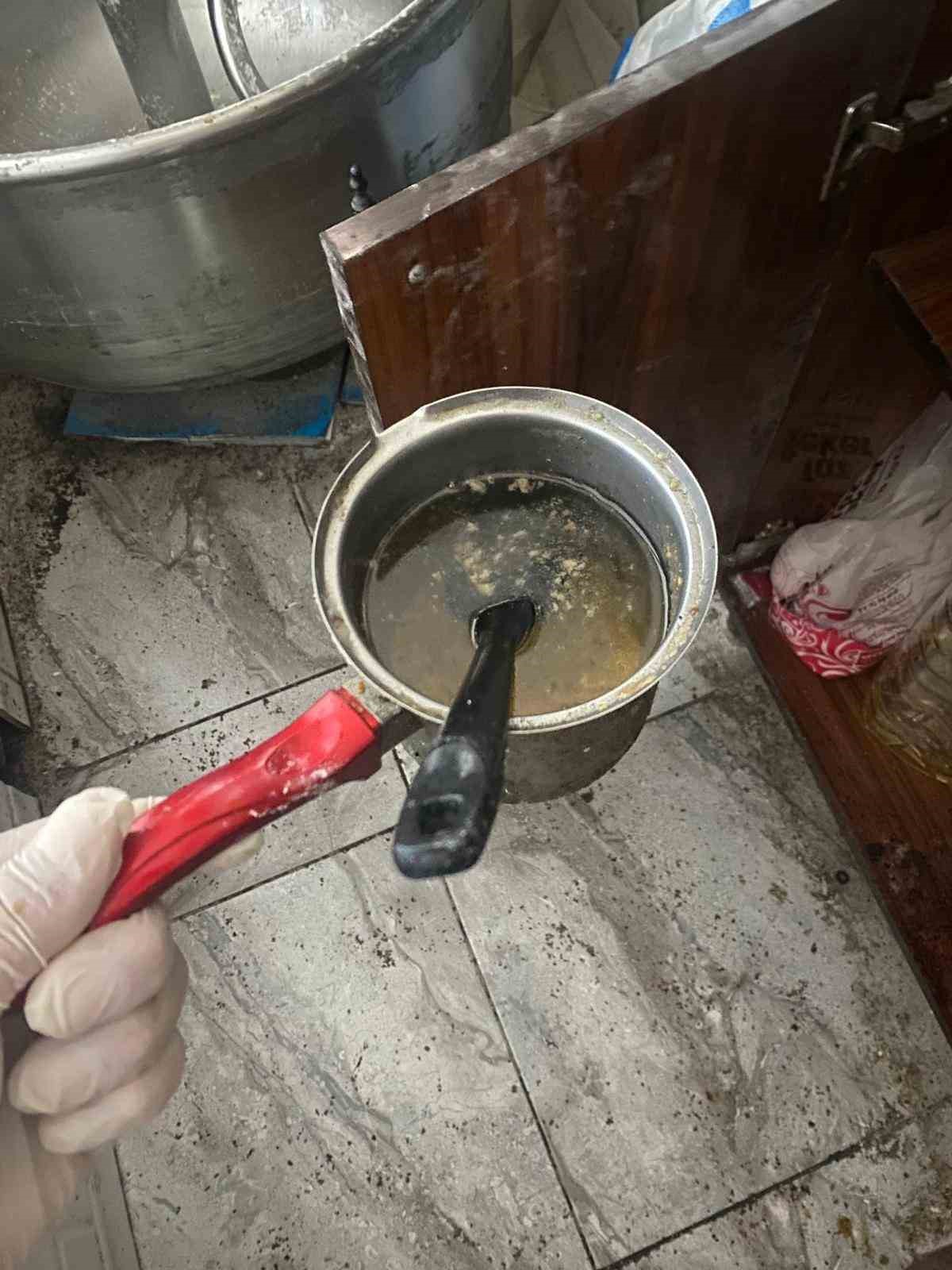 Devrek&rsquo;te hijyen kurallarını ihlal eden simit fırını m&uuml;h&uuml;rlenecek
