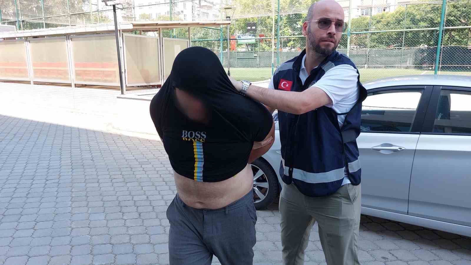 Samsun’da sitenin bahçesinden piknik masası çalan şahıs tutuklandı