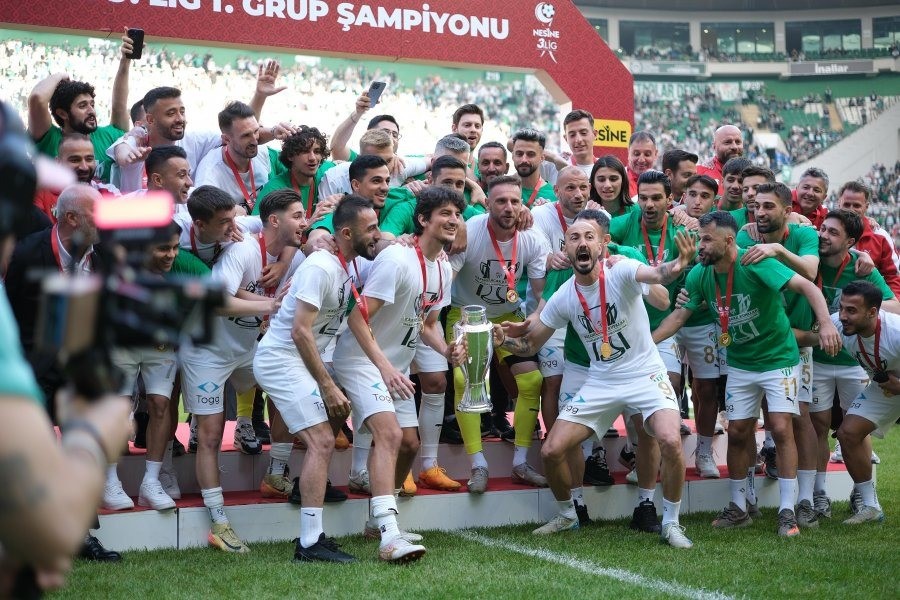 Bursaspor’da birçok isimle yollar ayrılabilir