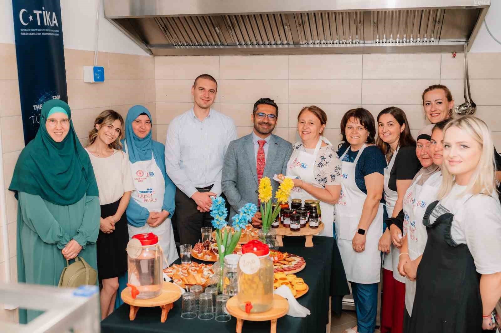 TİKA, selden etkilenen Bosnalı kadınlar için ’Profesyonel Mutfak’ kurdu