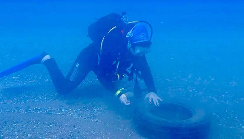 Gazipaşa’da caretta carettalar için deniz dibi temizliği yapıldı