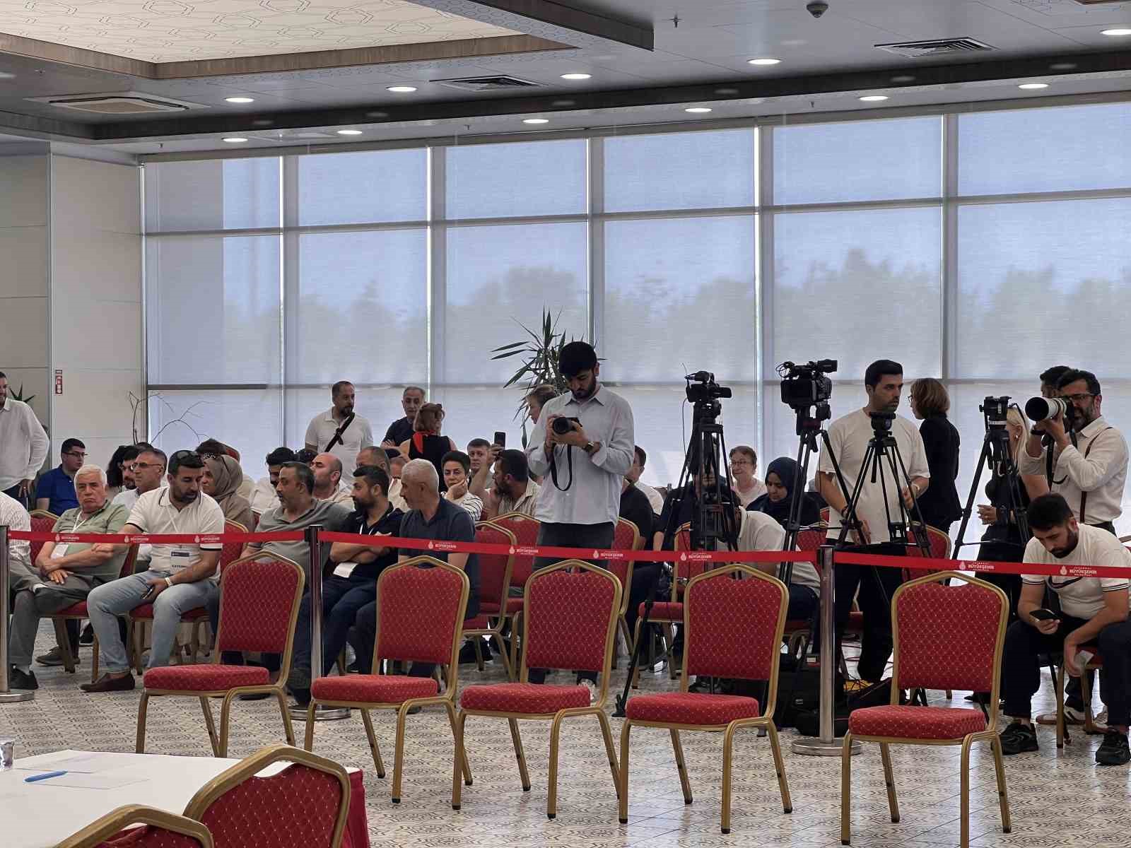 İstanbul&rsquo;da 150 yeni taksi plakası i&ccedil;in ilk ihale yapıldı
