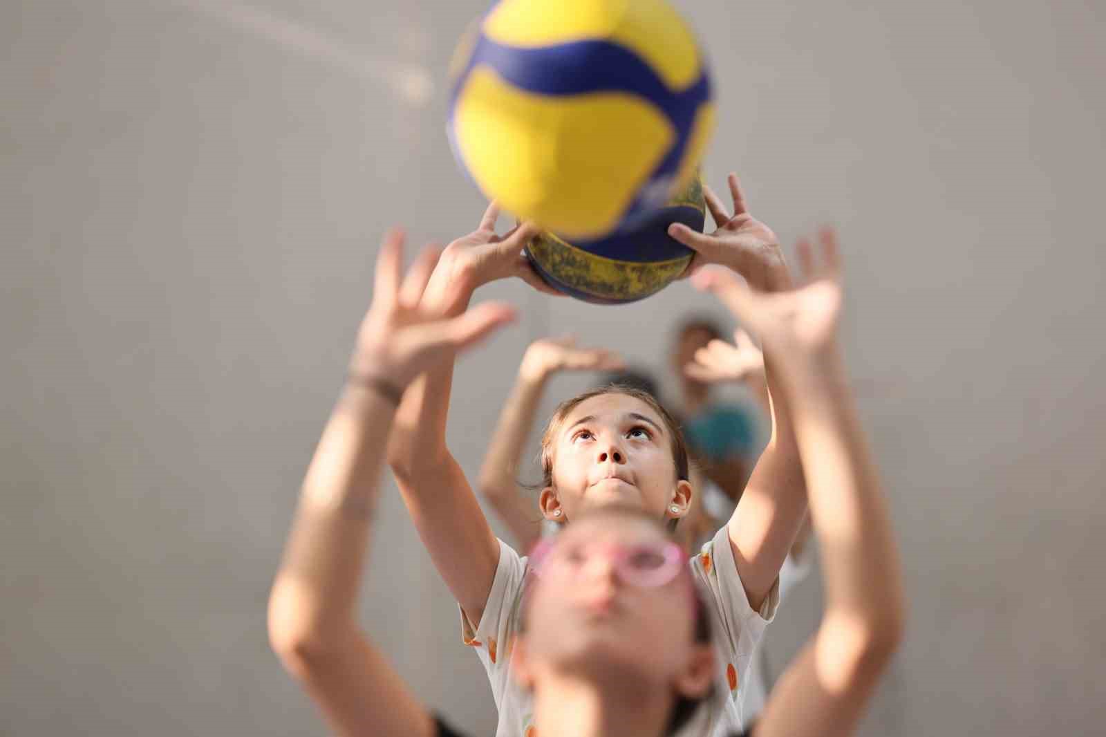 Manisa’nın 17 ilçesinde yaz tatili sporla geçecek