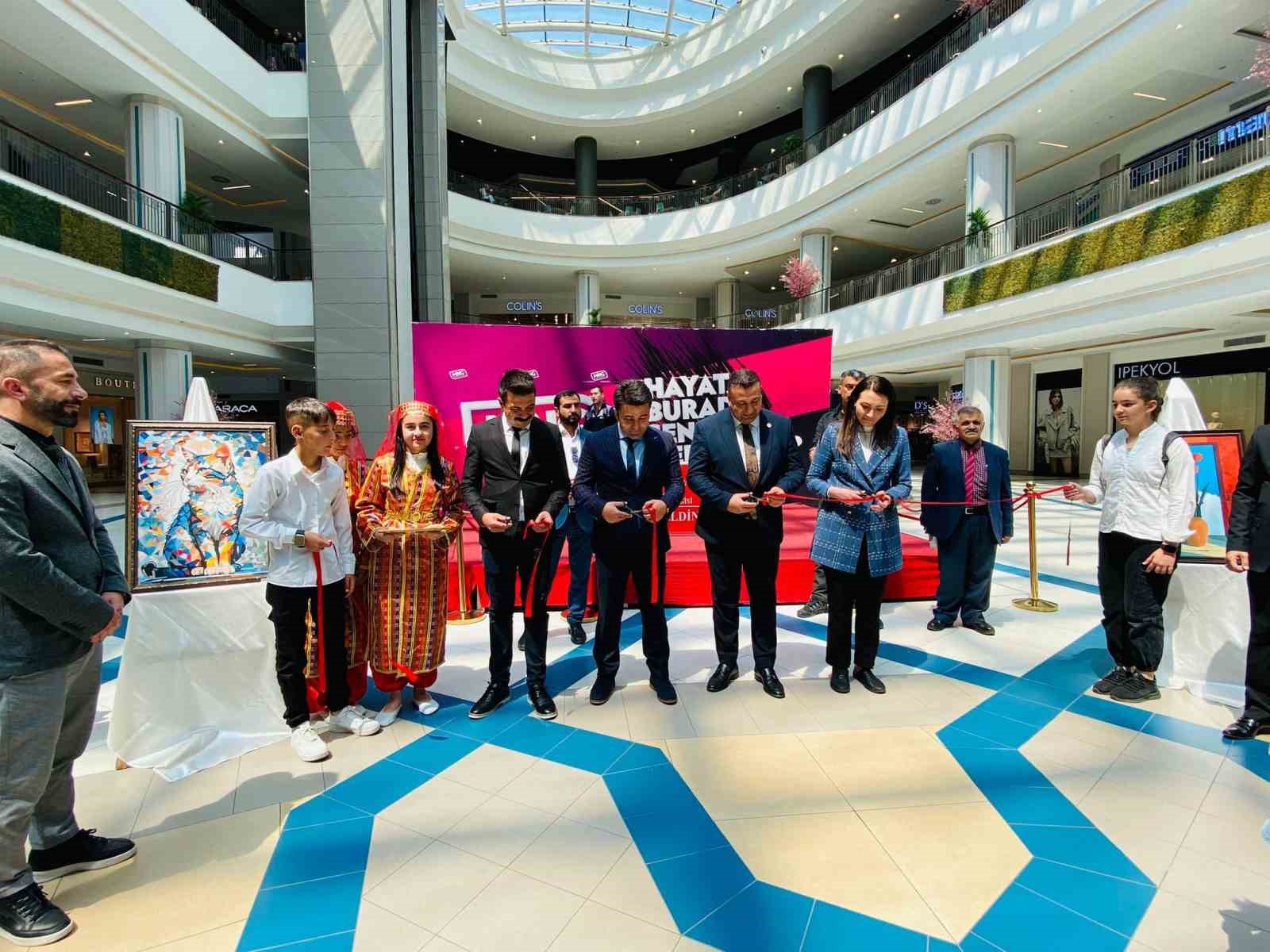 Öğrencilerin göznuru emekleri görücüye çıktı
