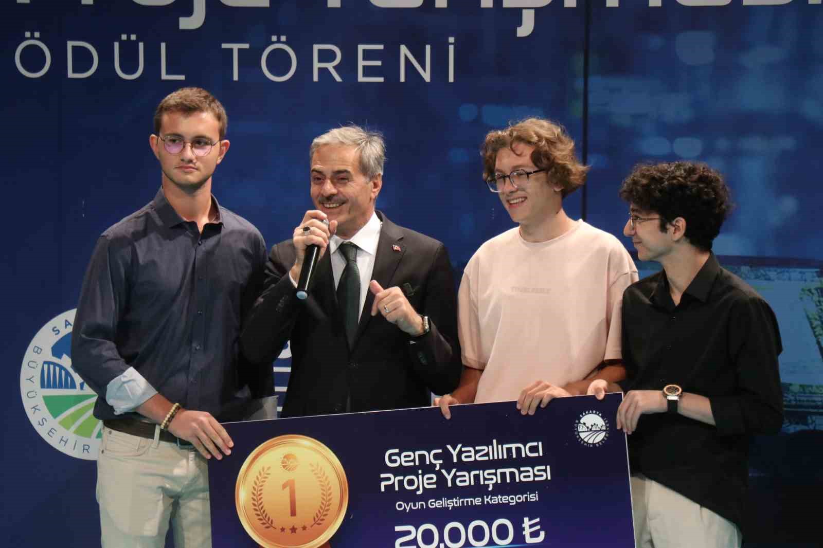 Müjdeli haber genç yazılımcıların ödül töreninde geldi: Sakarya’ya Bilim Merkezi kurulacak