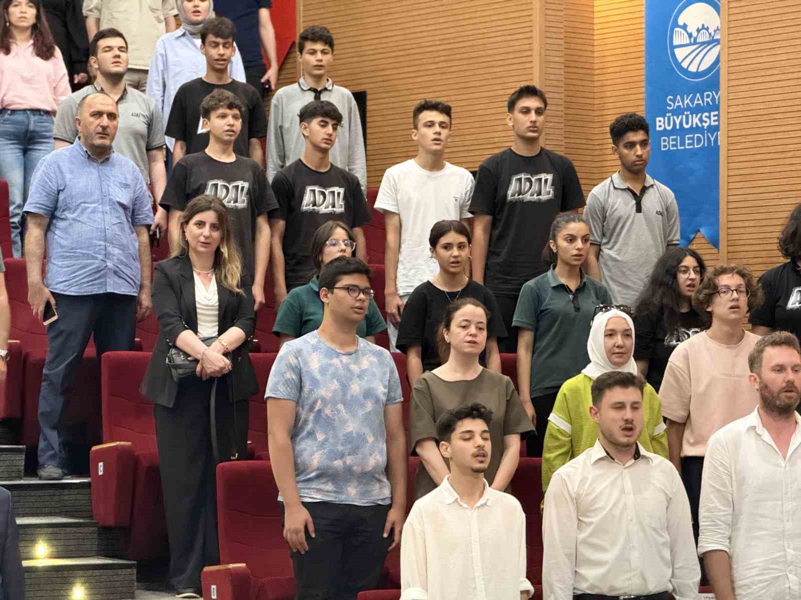 M&uuml;jdeli haber gen&ccedil; yazılımcıların &ouml;d&uuml;l t&ouml;reninde geldi: Sakarya&rsquo;ya Bilim Merkezi kurulacak
