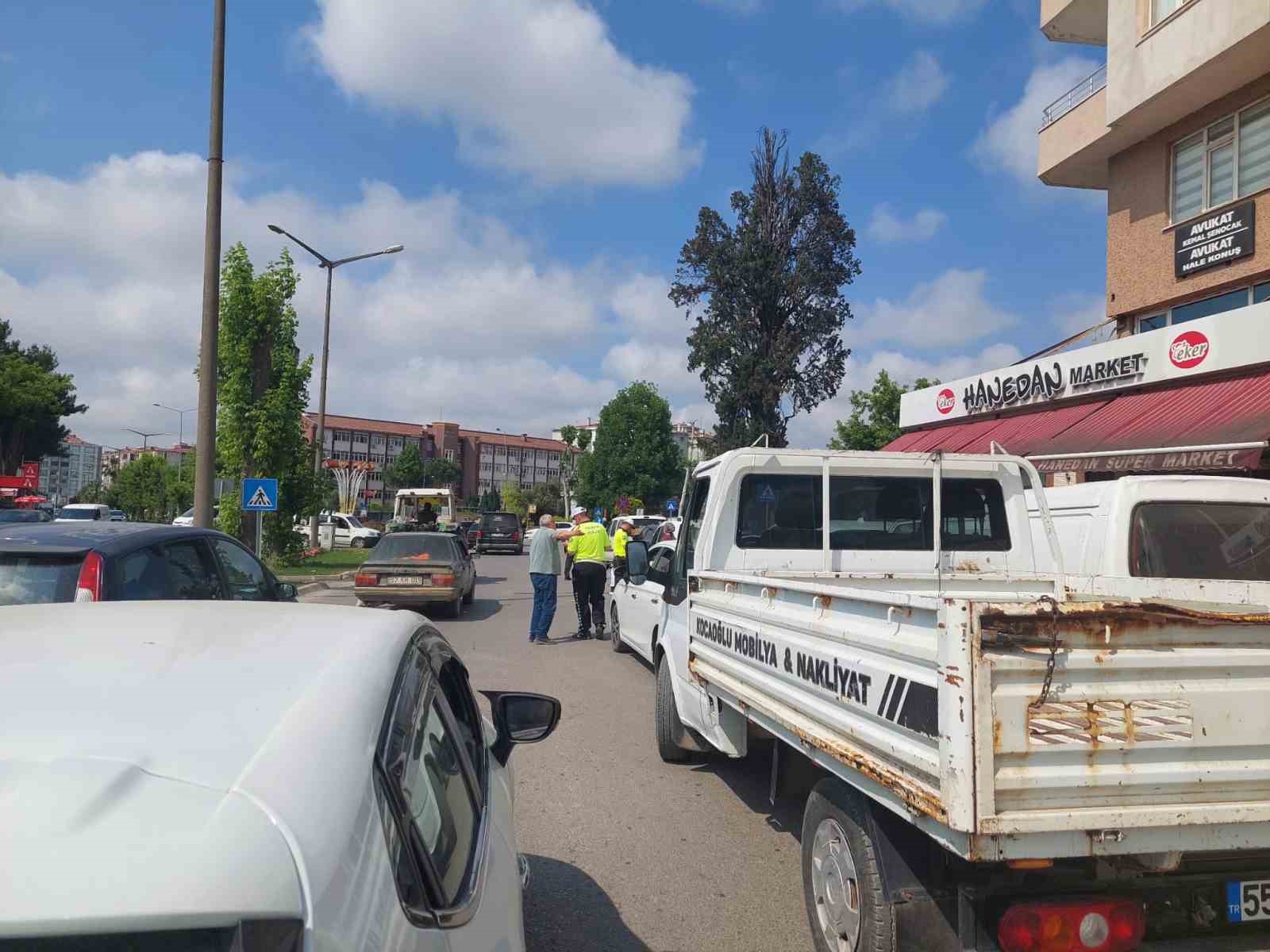 Bafra’da kurallara uymayan sürücülere ceza yağdı