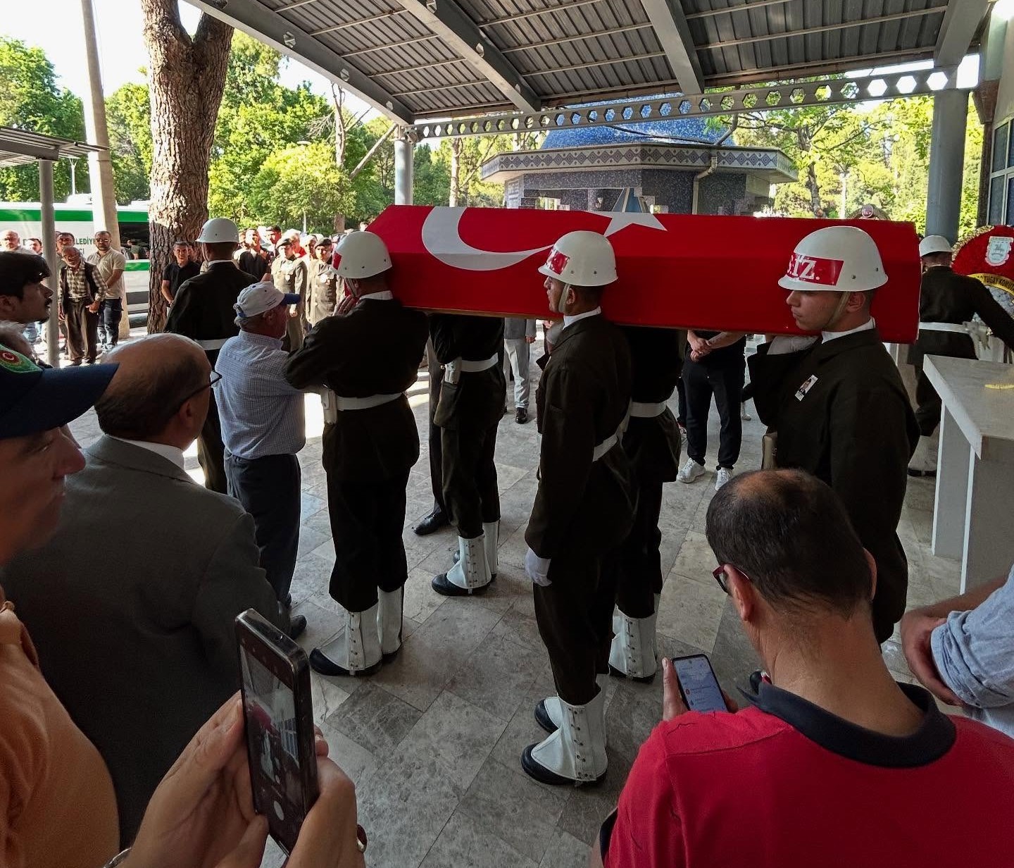 Denizli gazisine askeri törenle veda etti