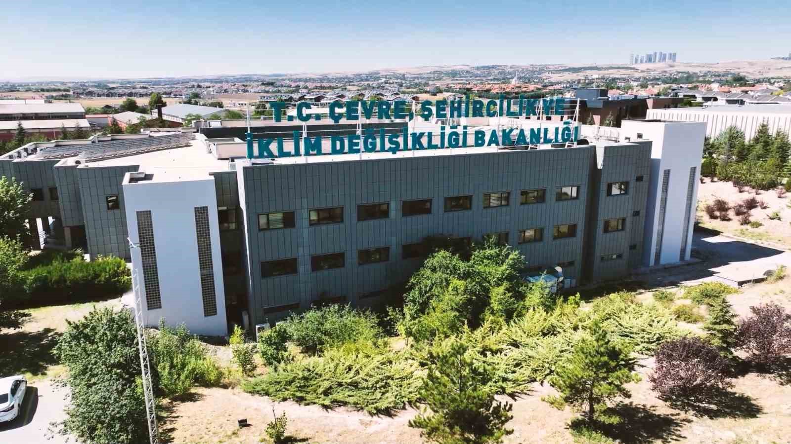 Bakan Kurum: "Hava kirliliğiyle mücadelede taviz vermiyoruz"