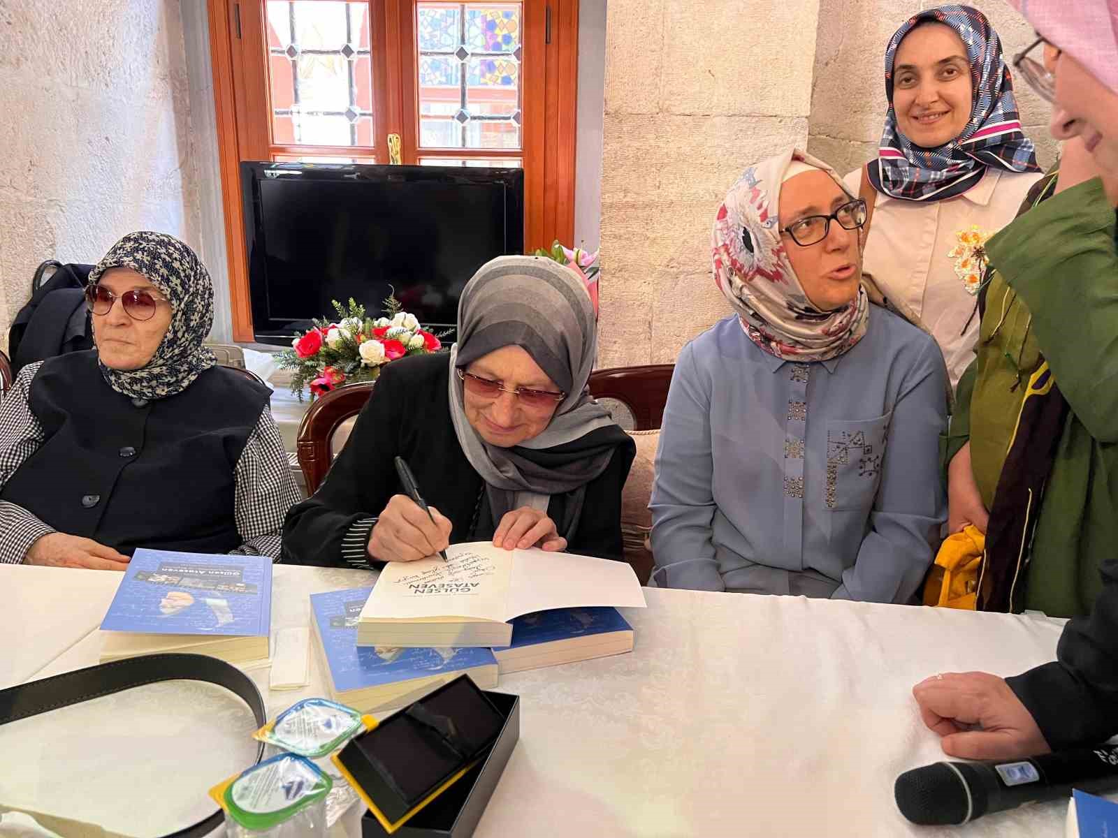 Gönüllülüğe adanmış bir ömür kitap oldu: Dr. Gülsen Ataseven’in hikayesi okuyucuyla buluştu