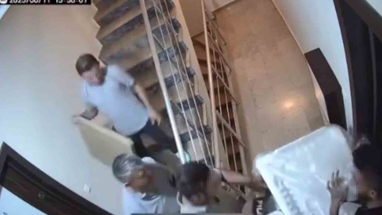 "Hoşuma gitti" diyerek terlik çalmışlardı: 2 çalışan işten çıkarıldı