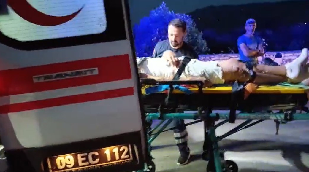 Motosiklet şarampole u&ccedil;tu: 1 yaralı
