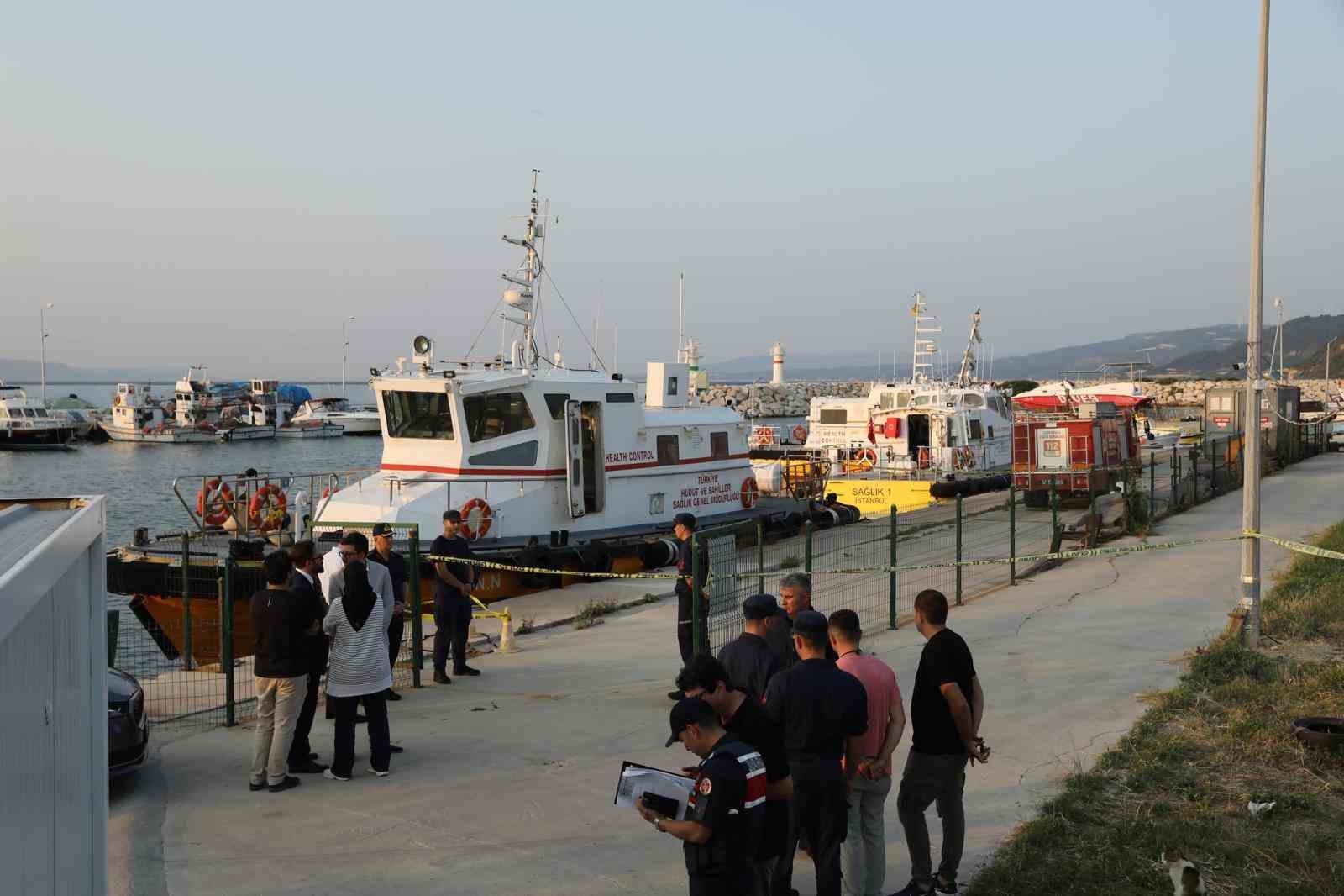 Vali Toraman, patlamanın yaşandığı olay yerinde incelemelerde bulundu
