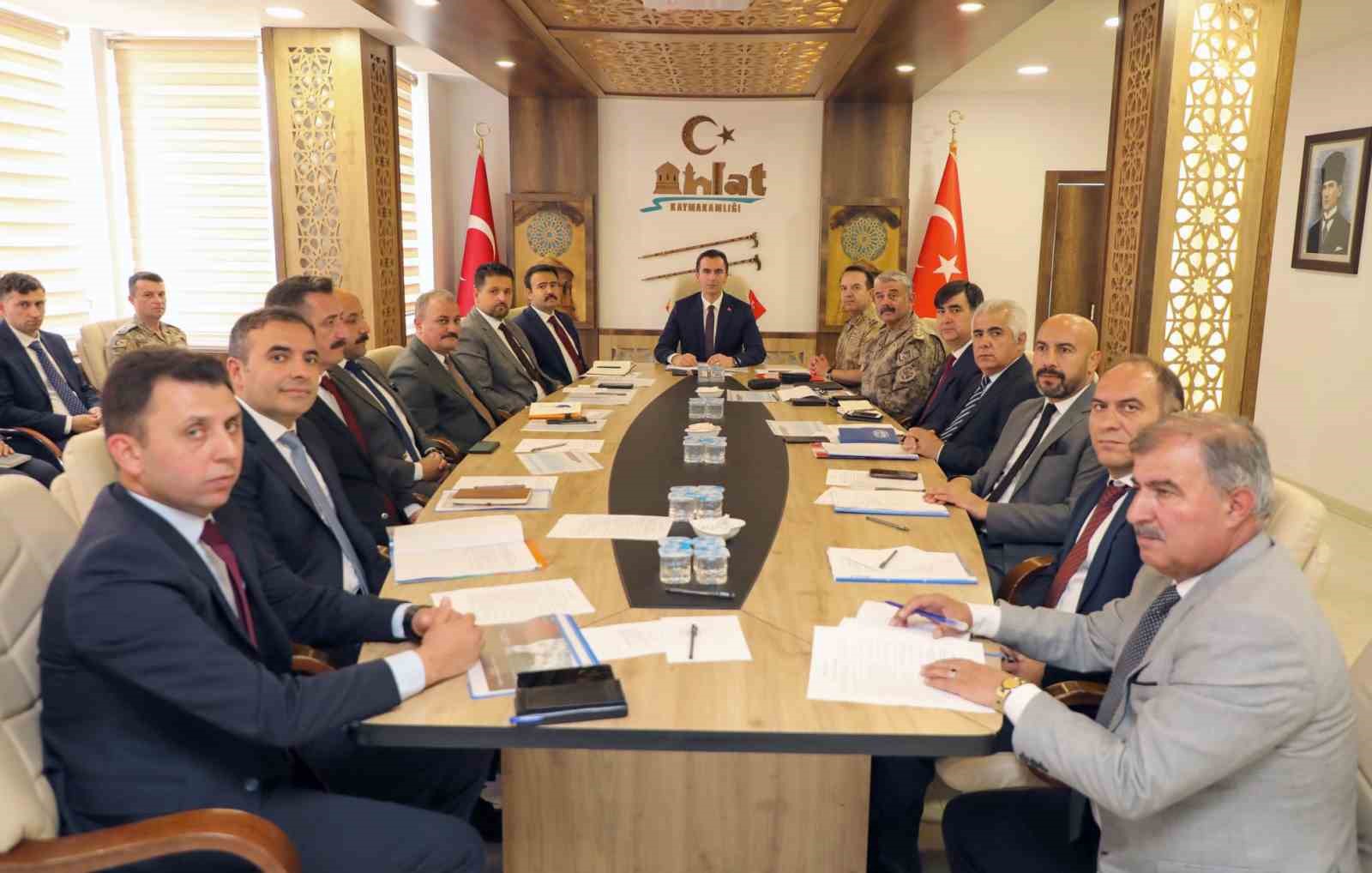 Ahlat’ta 1071 Ahlat-Malazgirt Zaferi kutlamaları hazırlık toplantısı