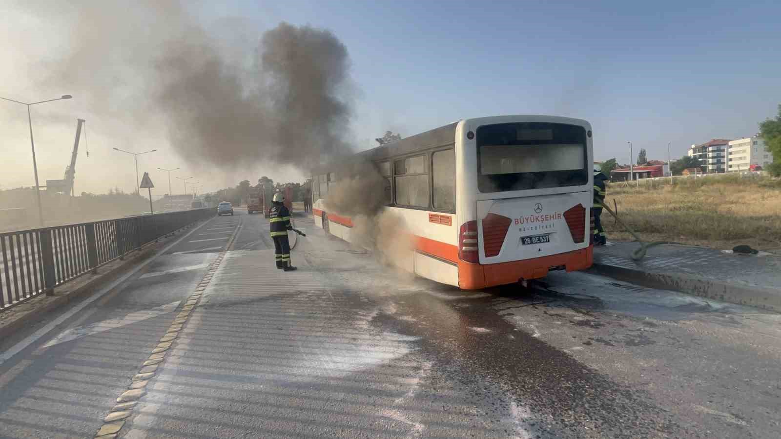 Eskişehir’de yolcu otobüsü yandı: 1 yaralı