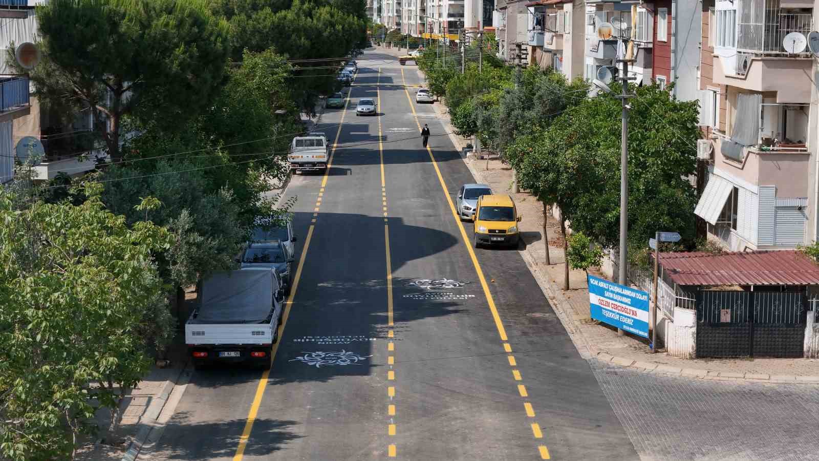 Aydın Büyükşehir Belediyesi yol çalışmalarını sürdürüyor