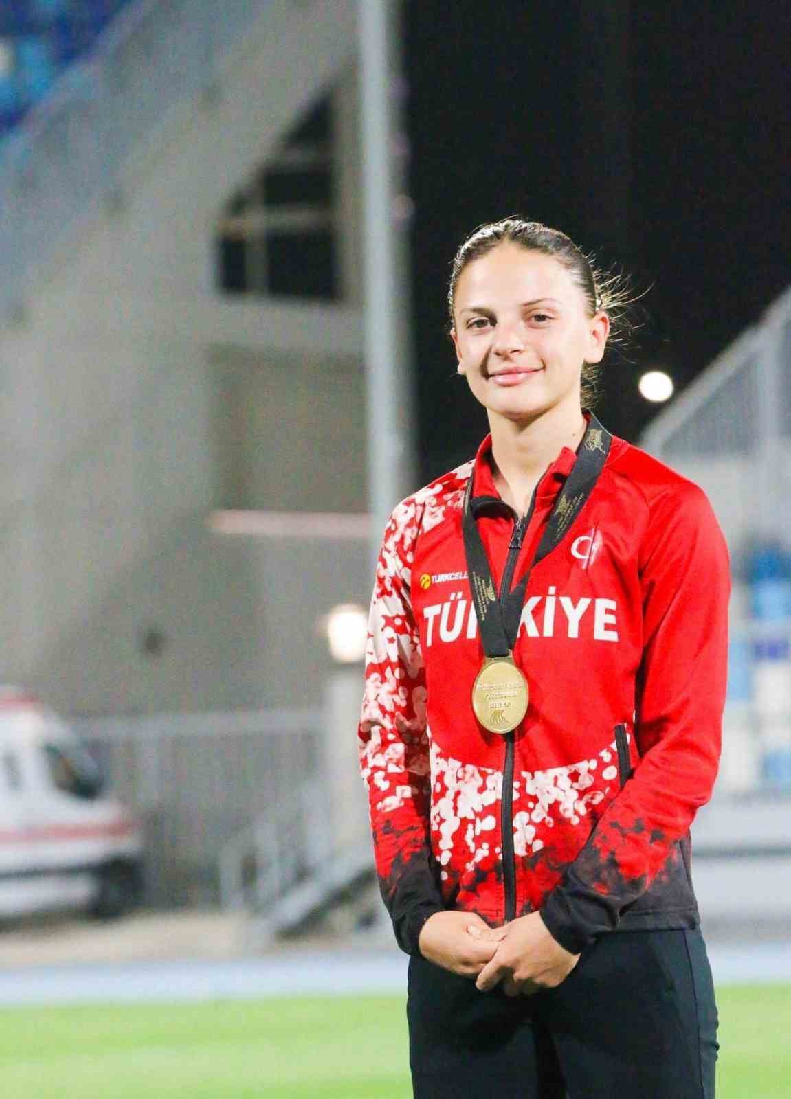 Bilecikli sporcu Nur Arı’dan büyük başarı