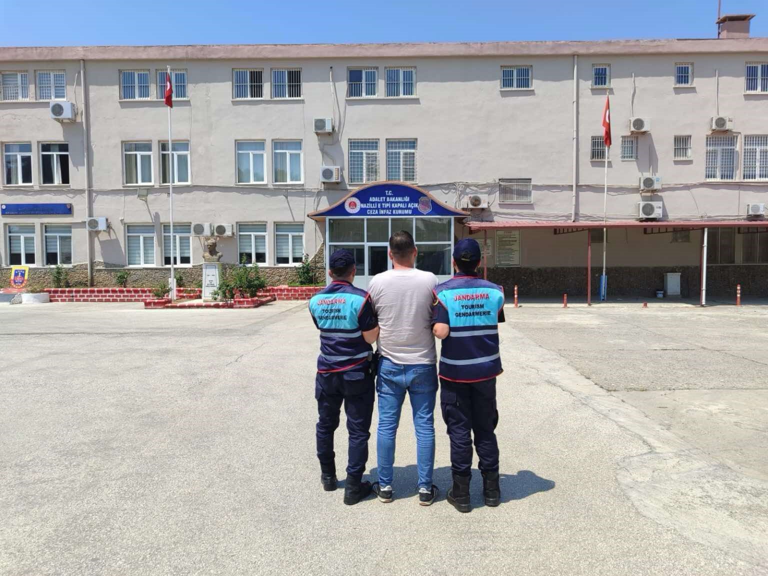 Üç ayrı suçtan aranan şahıs Nazilli’de yakalandı