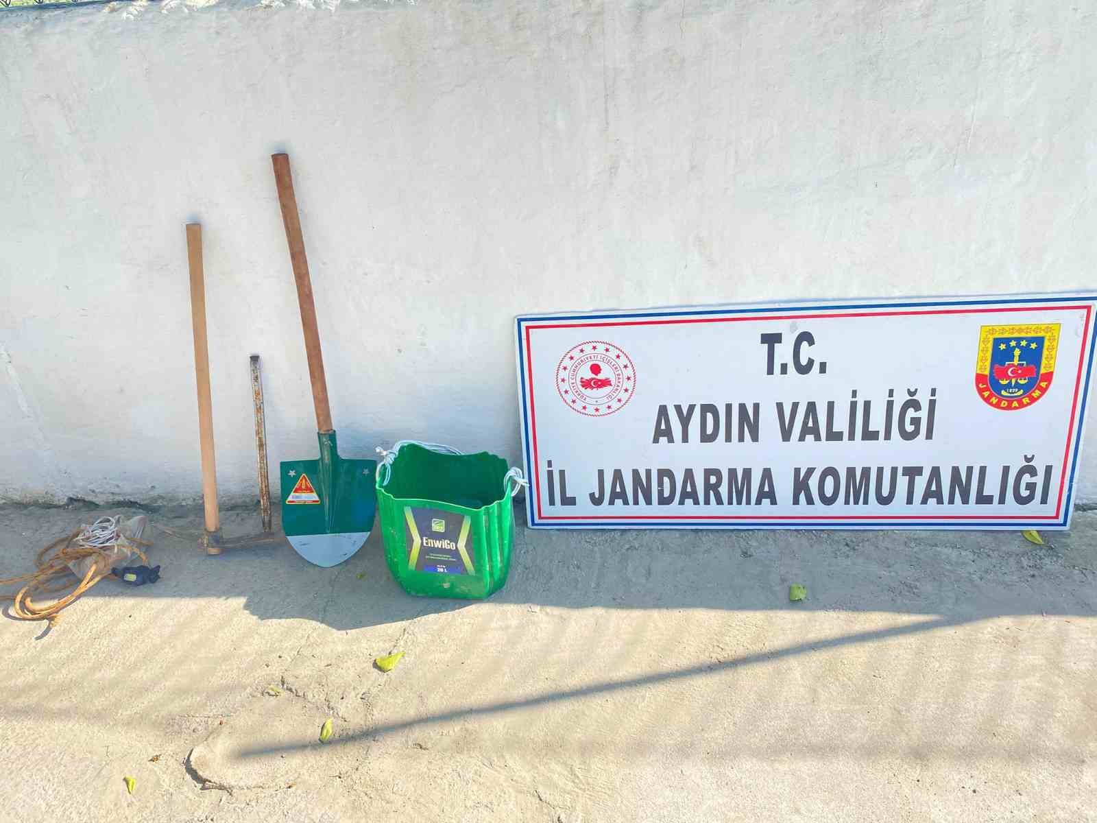 Kaçak kazı yapan 6 şüpheli suçüstü yakalandı