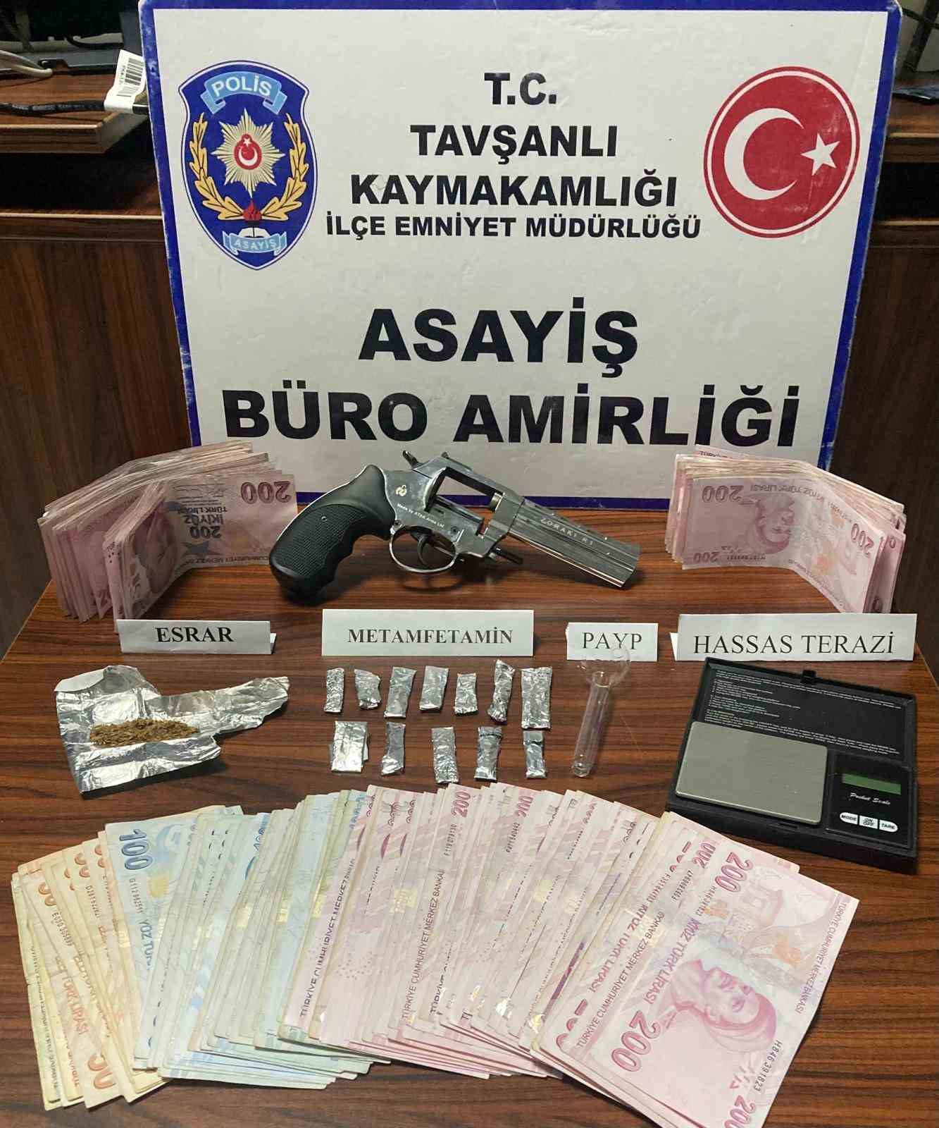 Kütahya’da uyuşturucu ticareti yapmak suçundan 1 kişi tutuklandı