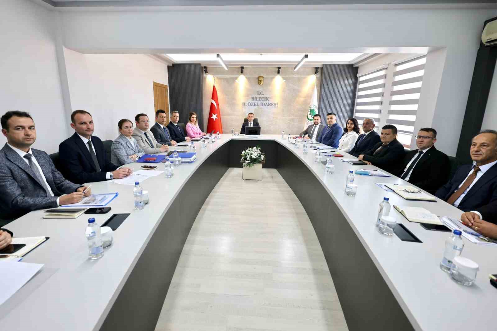 Bilecik Valisi Sözer, İl Özel İdaresi çalışmalarını inceledi