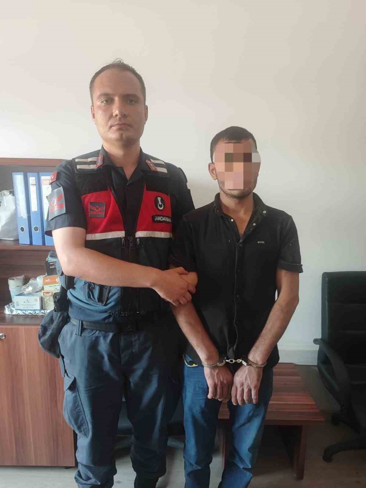 Cinayet şüphelisi jandarma ekipleri tarafından yakalandı