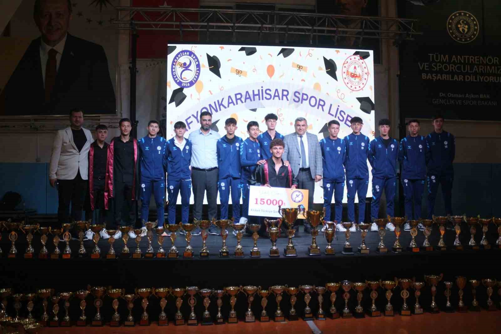 Afyonkarahisar Spor Lisesi’nde şampiyonluk coşkusu!