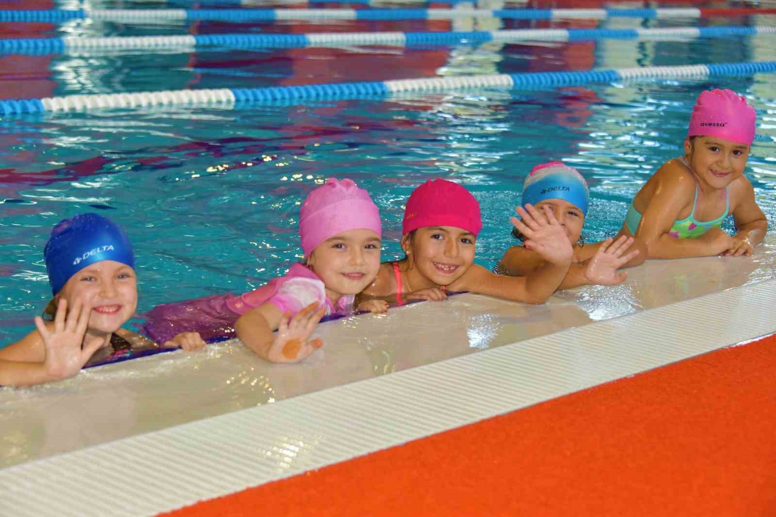 Aliağa’da yaz dönemi yüzme kursları başvuruları başlıyor