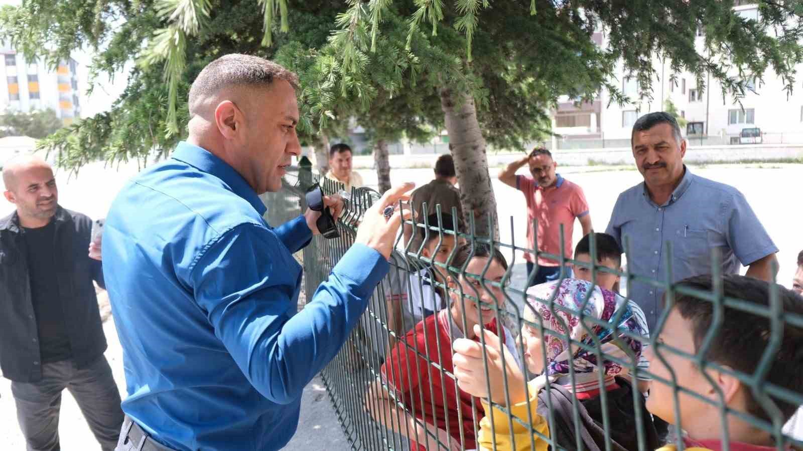 Başkan Ekinci’den gençlere destek ziyareti
