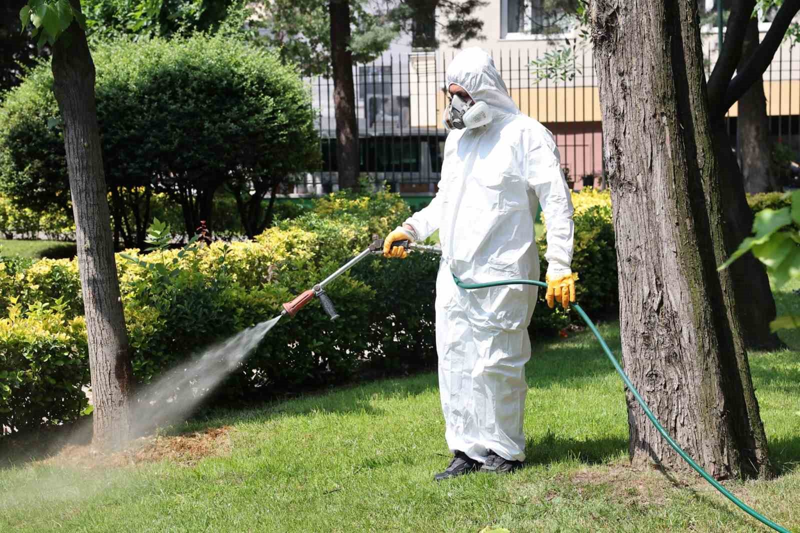 Bağcılar&rsquo;da parklar ve yeşil alanlar ila&ccedil;lanıyor
