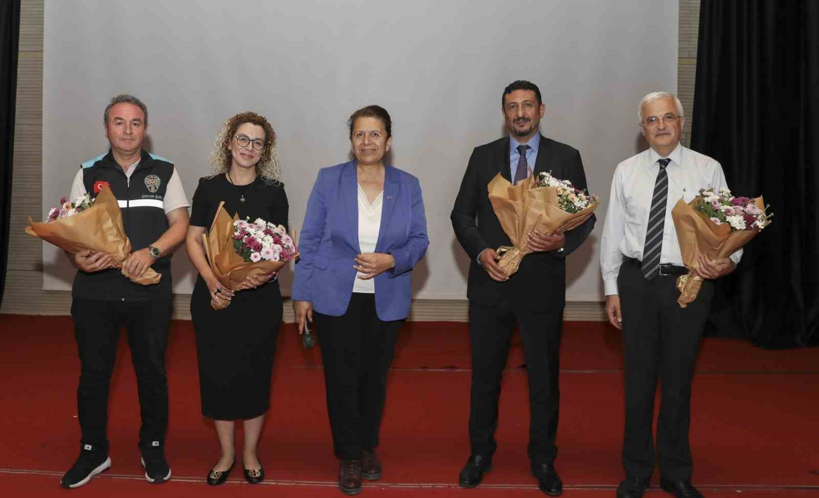Mersin’de çocuk işçiliğine karşı farkındalık semineri
