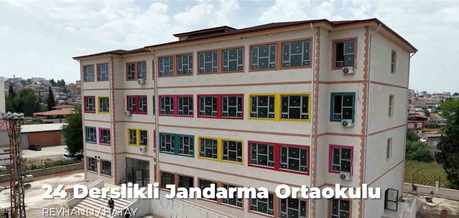 Reyhanlı’da inşa edilen Jandarma Ortaokulu’nun yapımında sona gelindi