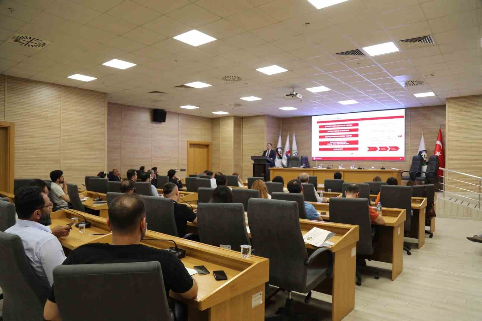DTSO’da "İhracat Süreçleri ve Devlet Destekleri Eğitim Programı" düzenlendi
