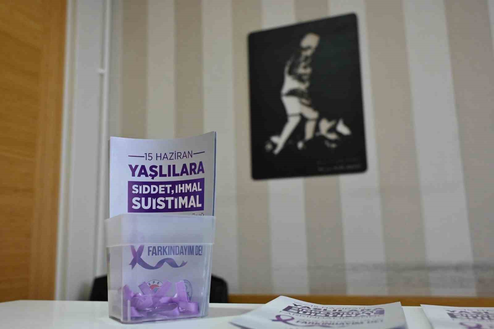 Kepez Belediyesi’nden mor kurdeleli farkındalık etkinliği