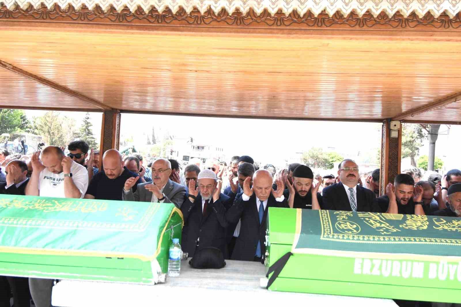 Kamil Polat dualarla uğurlandı