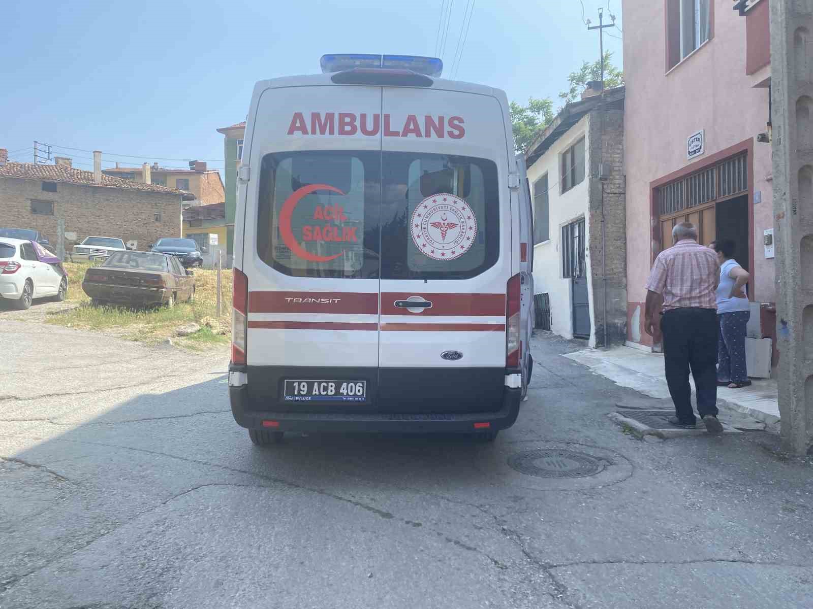 Merdivenden d&uuml;şen &ccedil;ocuk yaralandı
