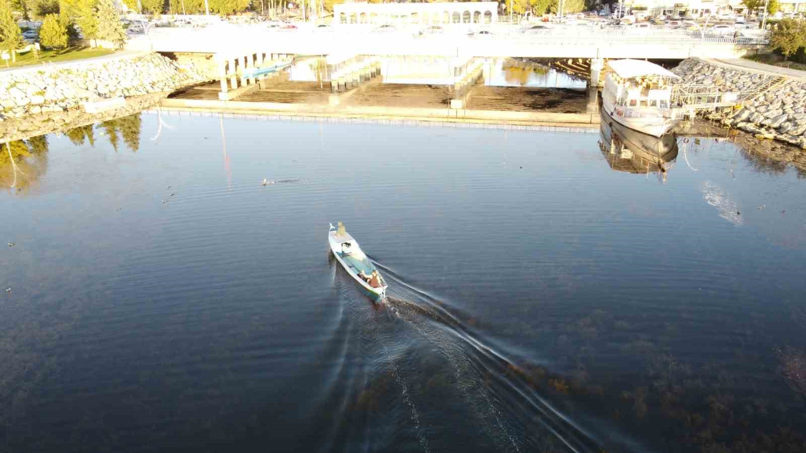 Beyşehir G&ouml;l&uuml;nde avlanma yasağı sona eriyor
