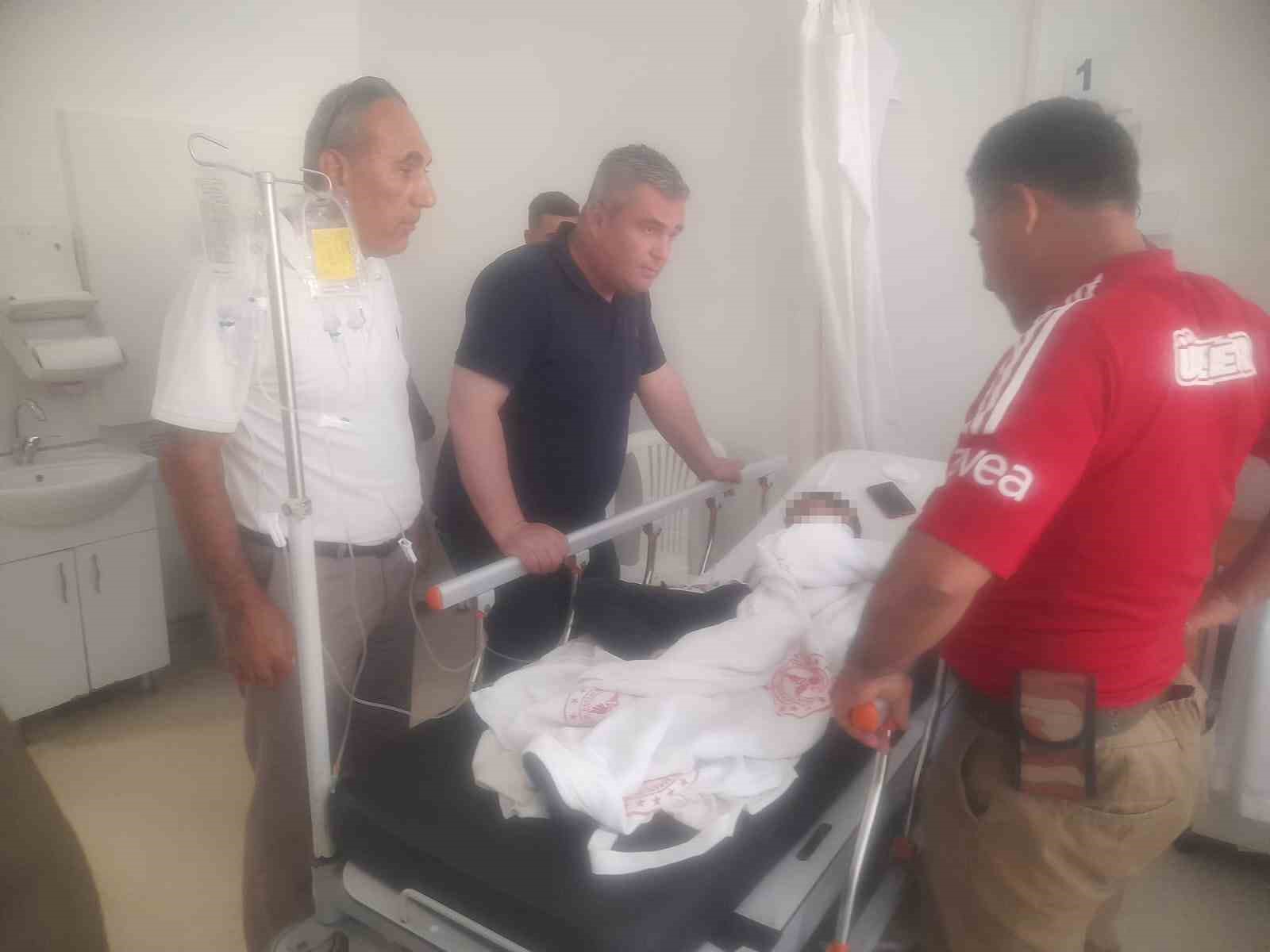 Okula getirdiği madde patladı, parmağı koptu