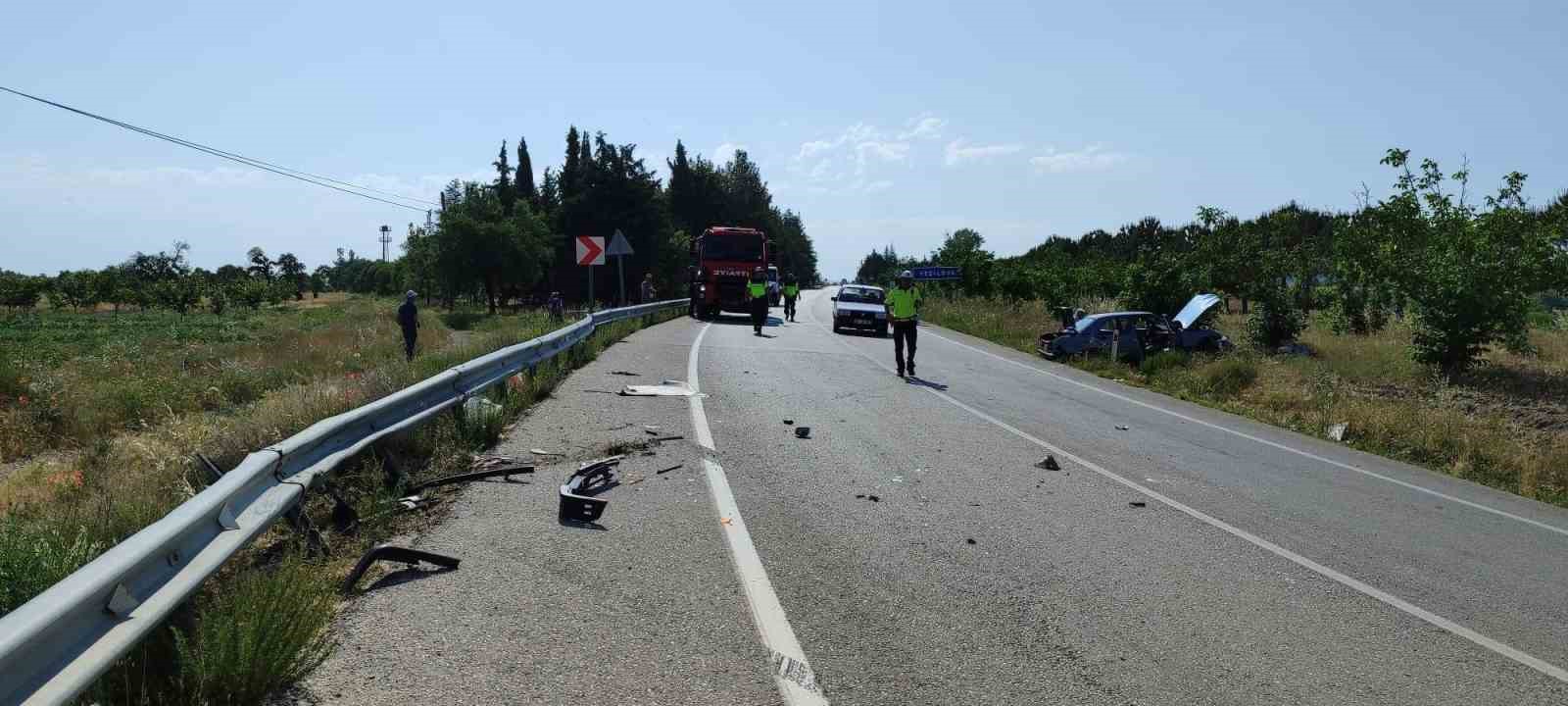 Lastiği patlayan otomobil yoldan &ccedil;ıktı: 1 yaralı
