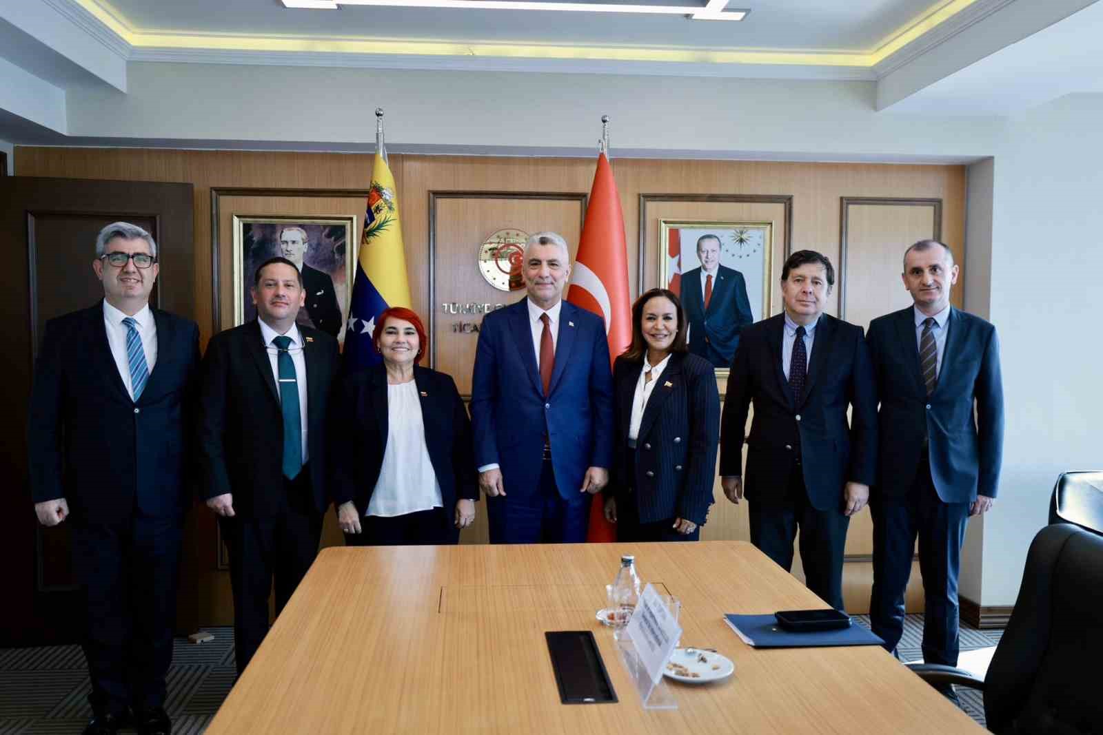 Ticaret Bakanı Bolat, Venezuela Ticaret Bakanı Calderon ve Turizm Bakanı Hernndez ile bir araya geldi