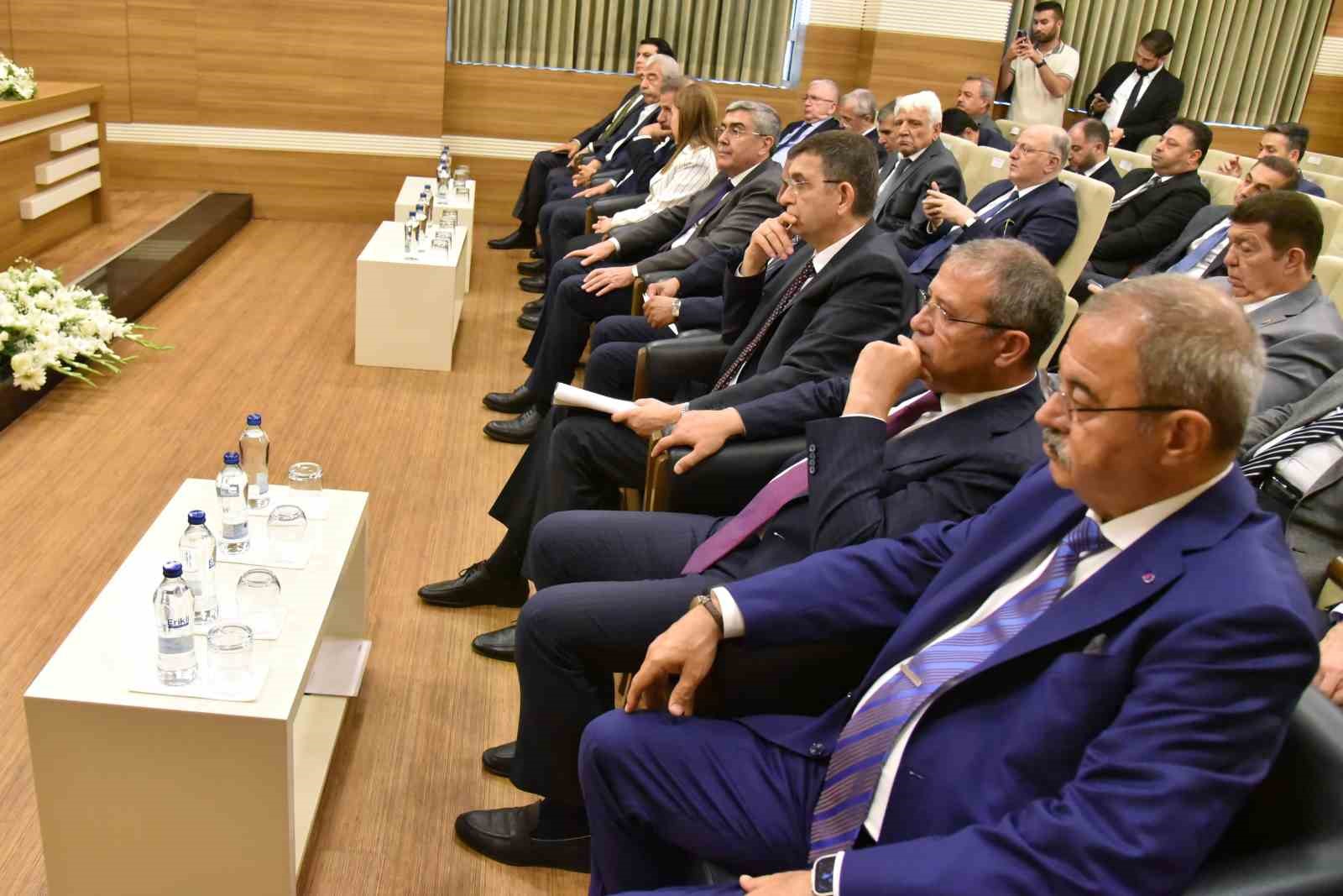 GSO Başkanı Ünverdi iş dünyasının taleplerini Cevdet Yılmaz’a sundu