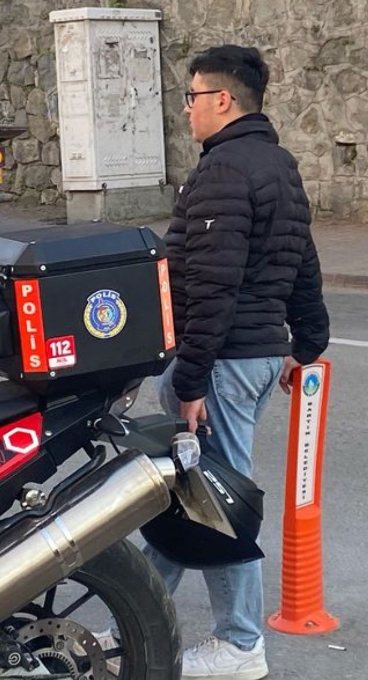 Ehliyetsiz s&uuml;r&uuml;c&uuml; sahte plakayla yakalandı
