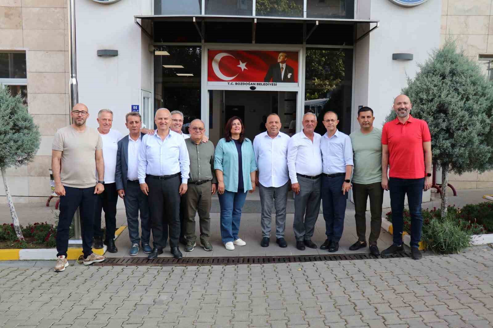 CHP&rsquo;li Başkanlardan Bozdoğan&rsquo;a &ccedil;ıkarma
