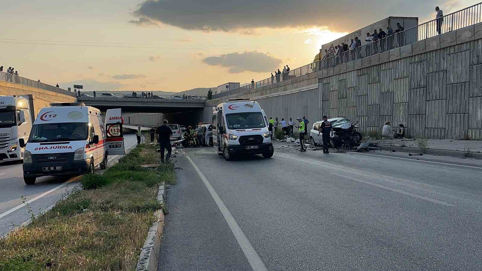 Kastamonu&rsquo;da zincirleme trafik kazası: 9 yaralı

