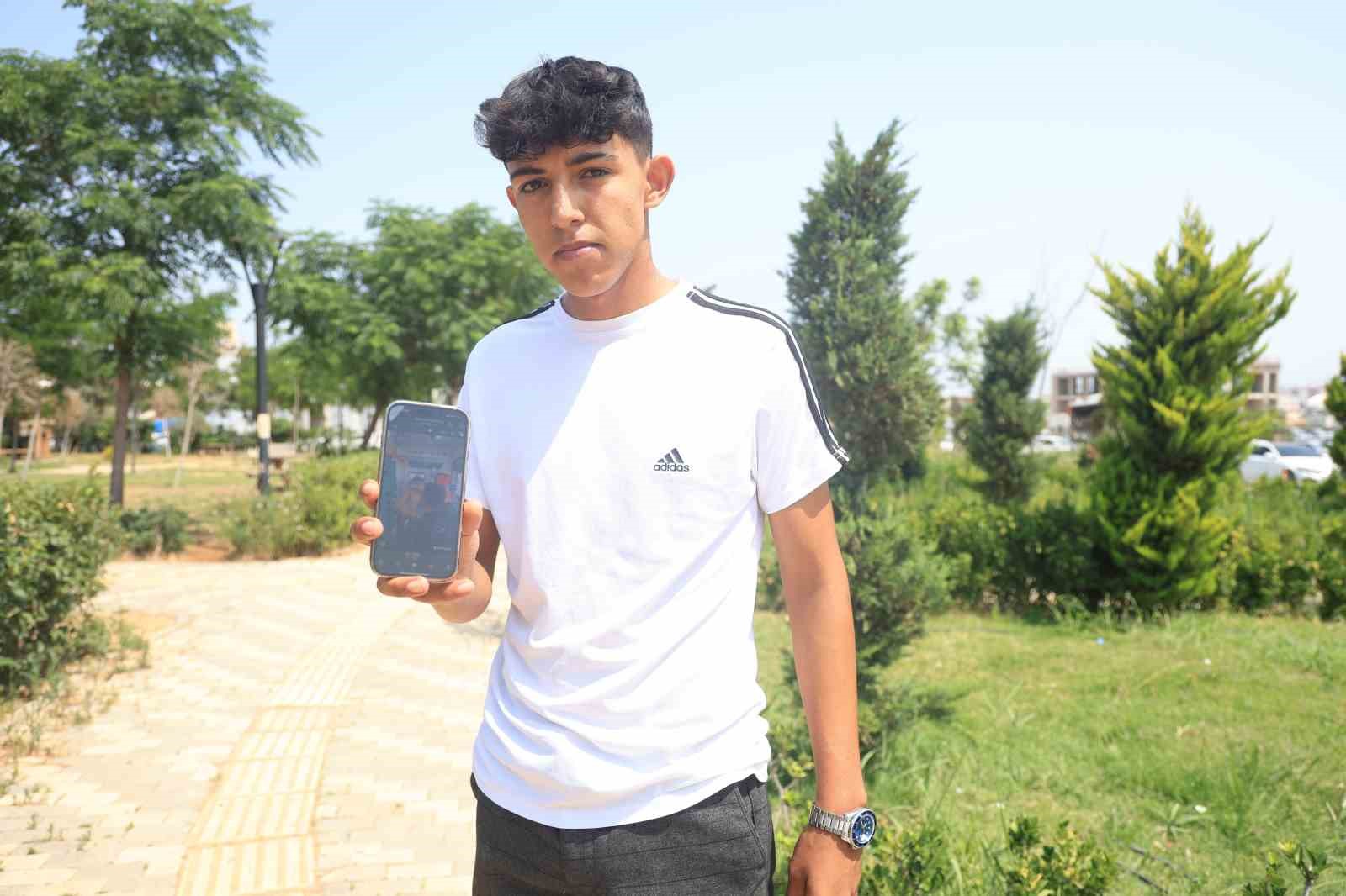 Ameliyatla sağlığına kavuşacağını düşünen gence yapılan 20 saniyelik rahatlatan müdahale ilgi odağı oldu