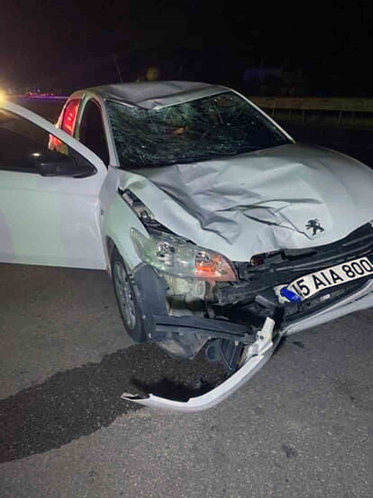 Otomobilin &ccedil;arptığı bisikletli yaşamını yitirdi
