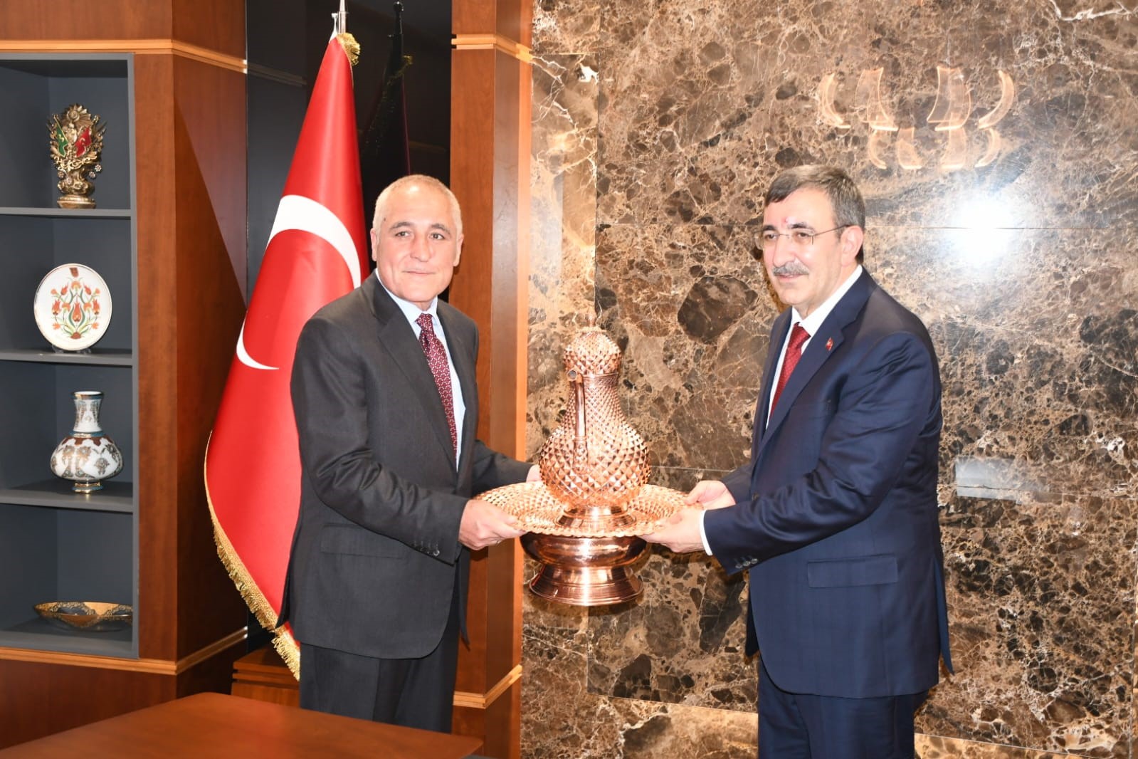 OSB’nin projelerine tam destek