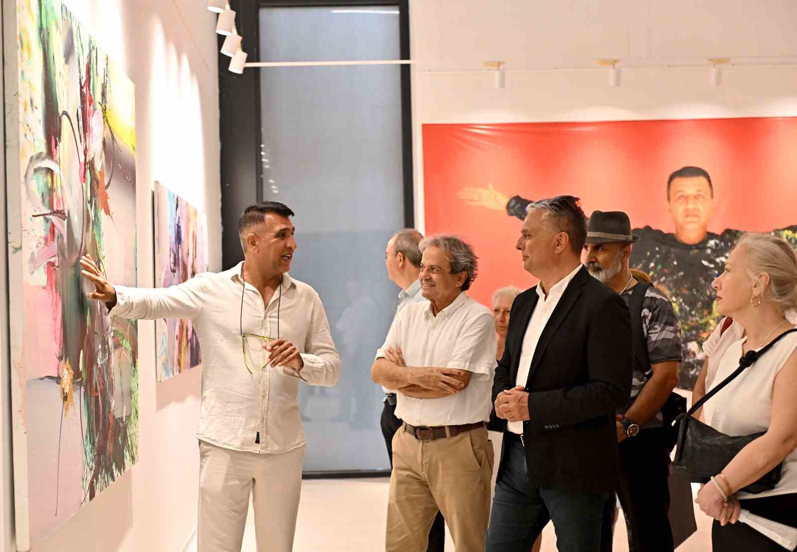 Başkan &Uuml;mit Uysal: "Sanattan vazge&ccedil;miyoruz"
